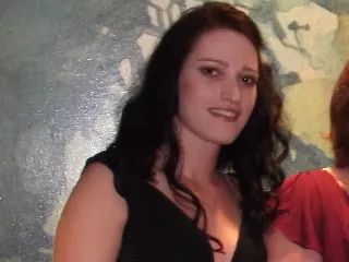 Julia1993 image 2